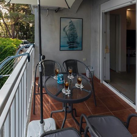 Apartment Anamaria With Seaview Petrcane Εξωτερικό φωτογραφία