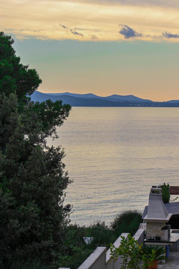 Apartment Anamaria With Seaview Petrcane Εξωτερικό φωτογραφία
