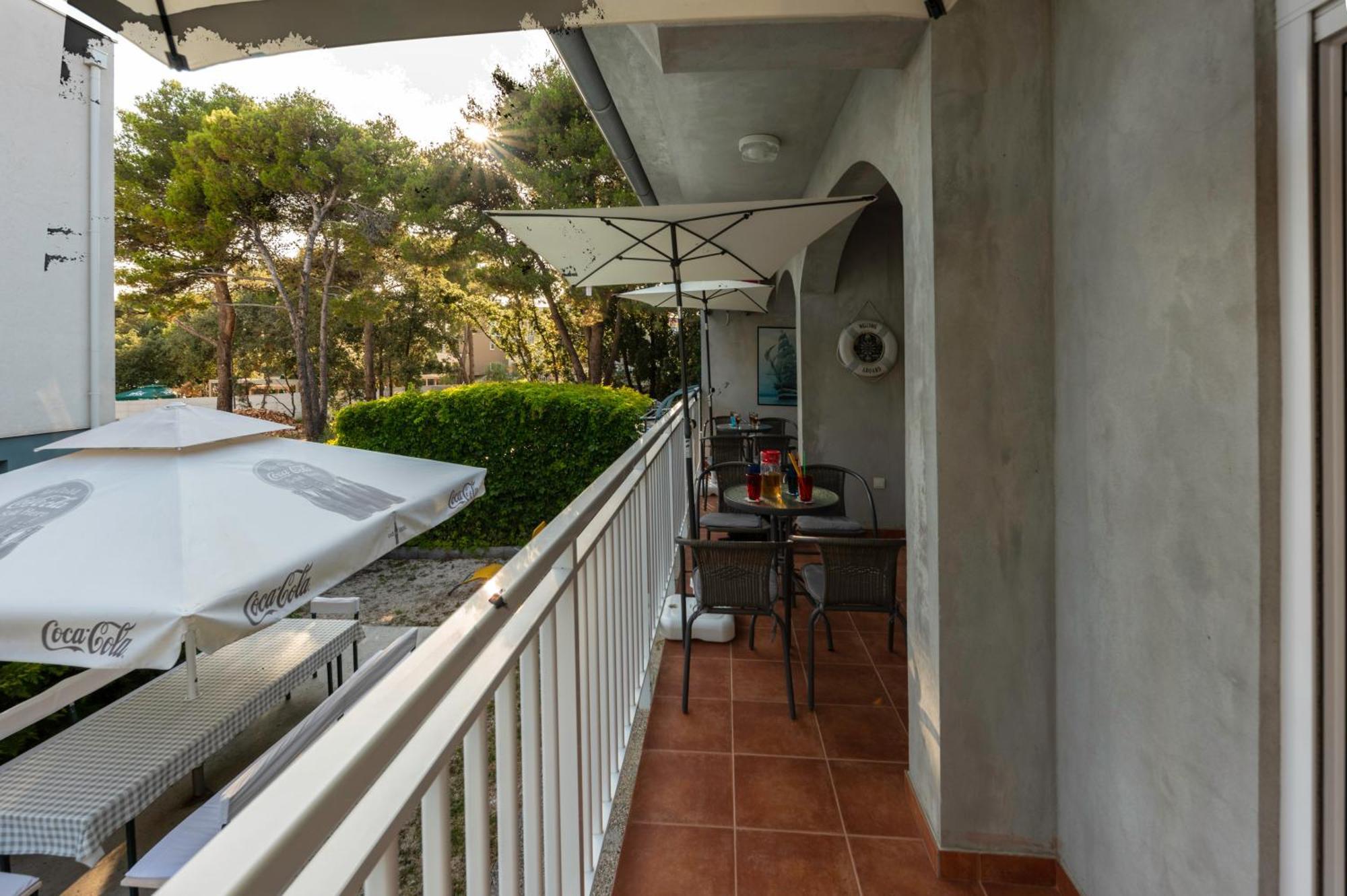 Apartment Anamaria With Seaview Petrcane Εξωτερικό φωτογραφία